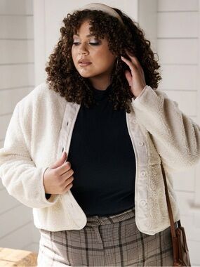 ABLE Enola Plush Cozy Sherpa Button Up Jacket Collarless Sz Small -Antique White
